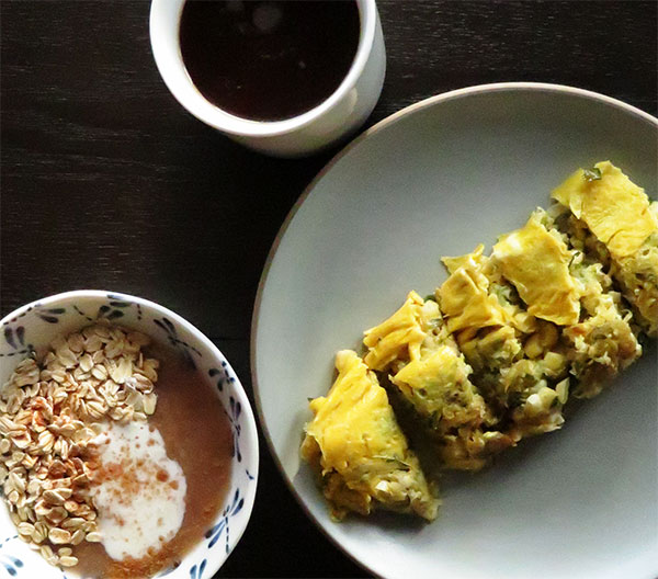 Tamago-yaki With Broccoli and Corn, Applesauce With Rolled Oats and Yogurt