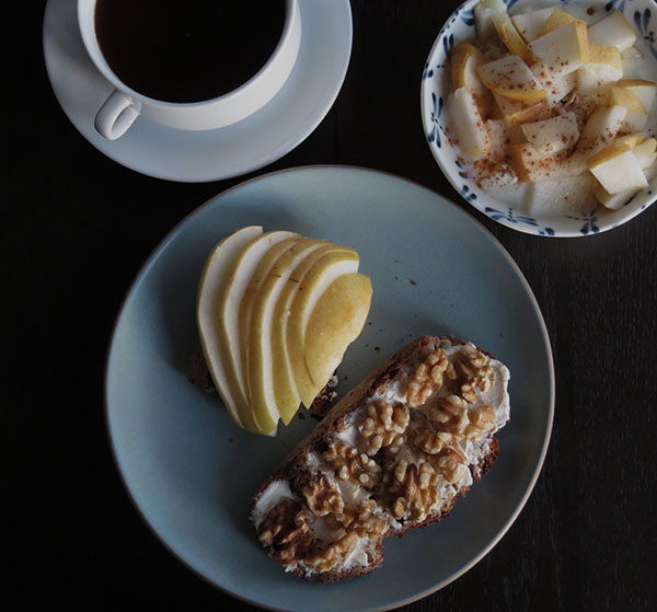 Cream Cheese Toast With Walnuts and Pears Served With Yogurt, Pears and Cinnamon